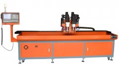 熱熔數(shù)控鉆孔機換刀按復位鍵，刀卡住了，不手